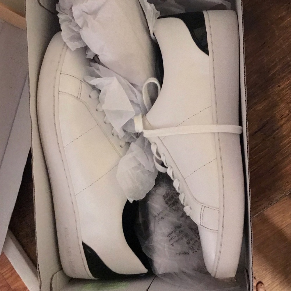 MK Sneakers